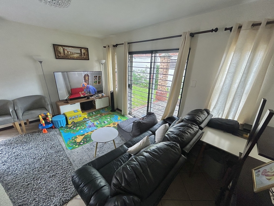 2 Bedroom Property for Sale in Halfway Gardens Gauteng