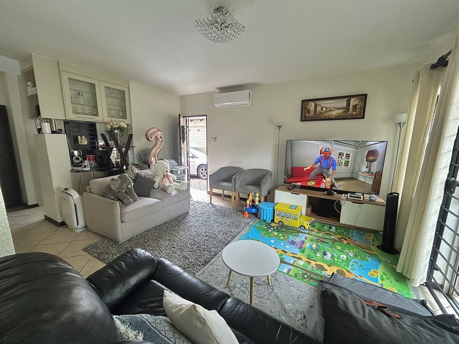 2 Bedroom Property for Sale in Halfway Gardens Gauteng