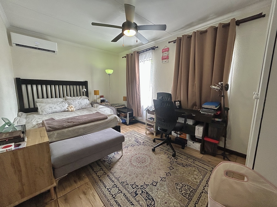 2 Bedroom Property for Sale in Halfway Gardens Gauteng