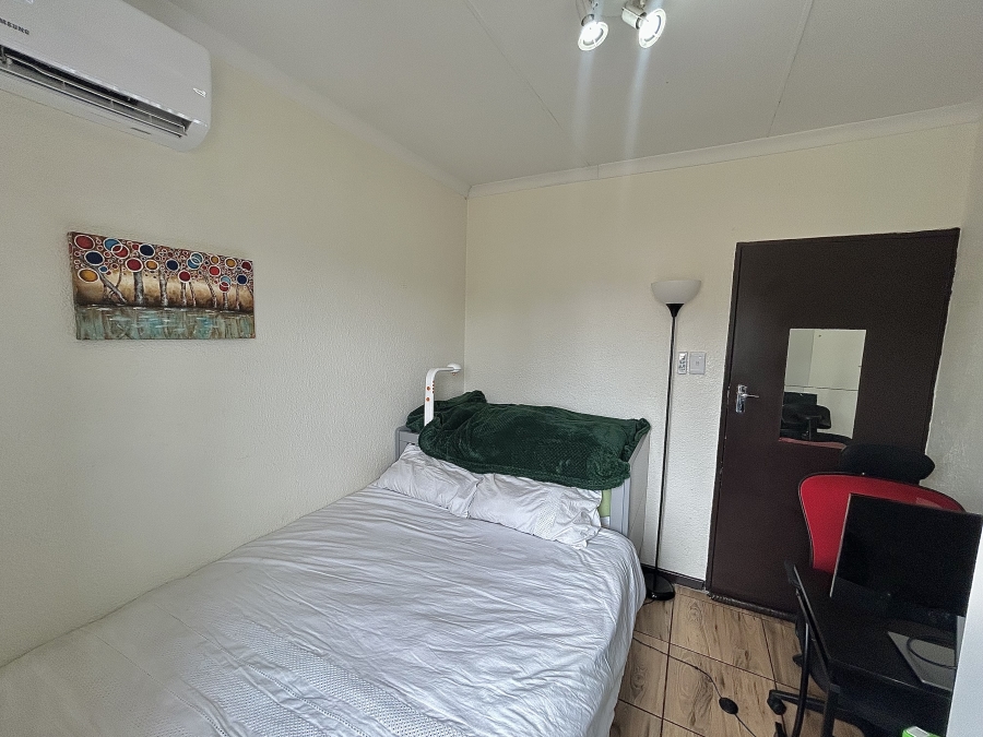 2 Bedroom Property for Sale in Halfway Gardens Gauteng