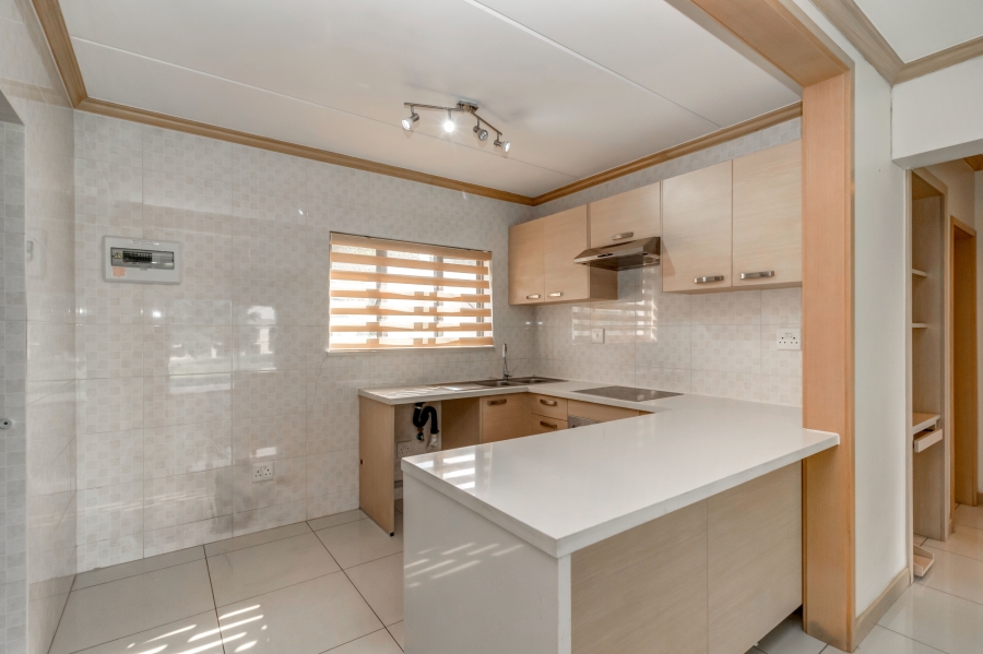 2 Bedroom Property for Sale in Broadacres Gauteng