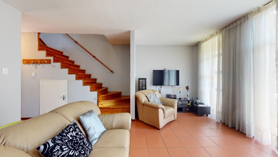 2 Bedroom Property for Sale in Dayanglen Gauteng