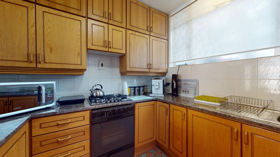 2 Bedroom Property for Sale in Dayanglen Gauteng