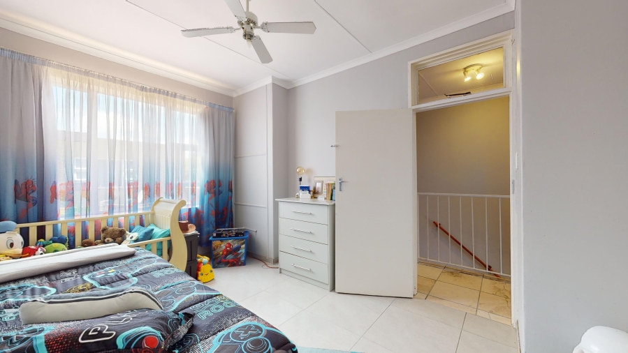 2 Bedroom Property for Sale in Dayanglen Gauteng