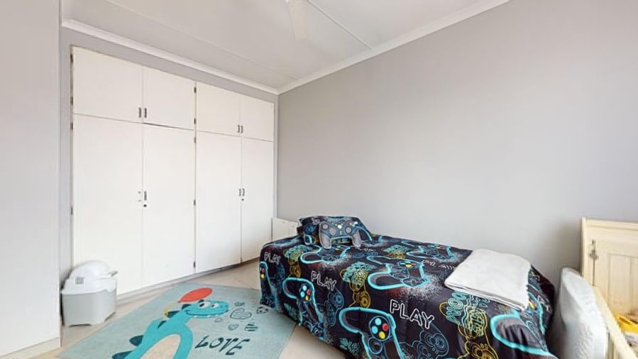 2 Bedroom Property for Sale in Dayanglen Gauteng