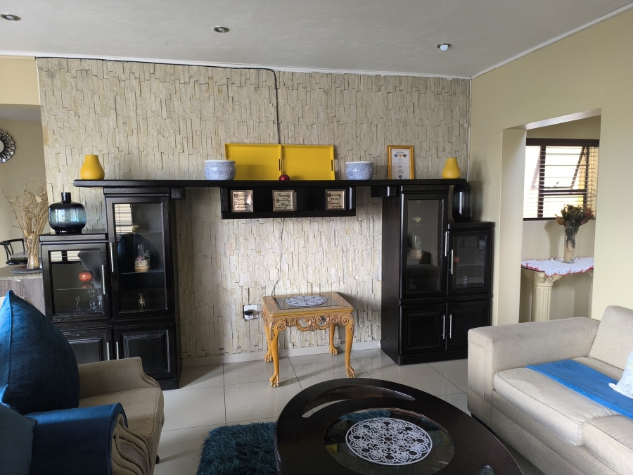 3 Bedroom Property for Sale in South Crest Gauteng