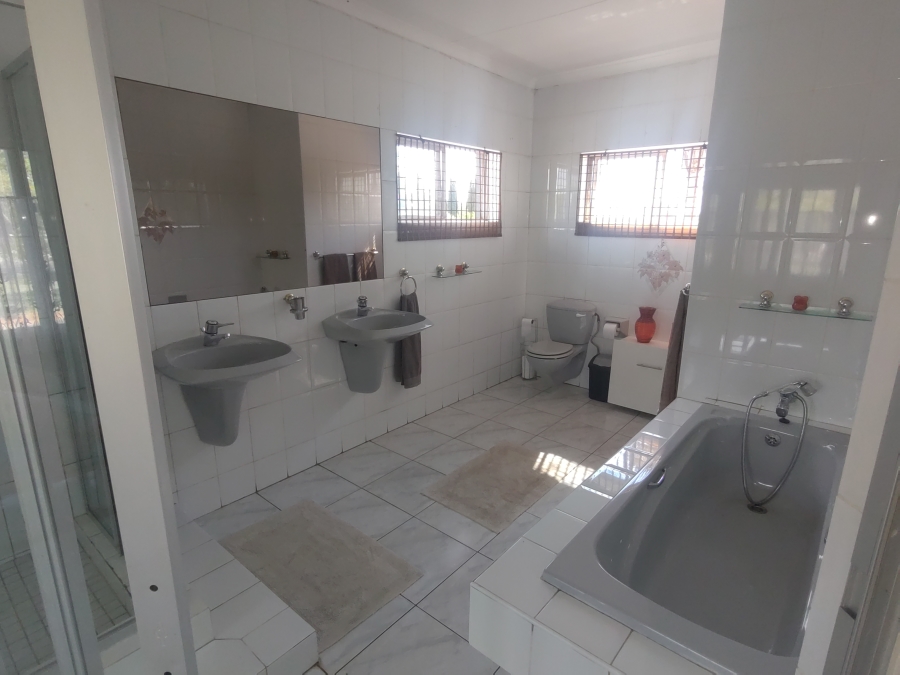 3 Bedroom Property for Sale in Visagie Park Gauteng
