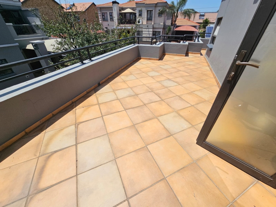 2 Bedroom Property for Sale in New Redruth Gauteng