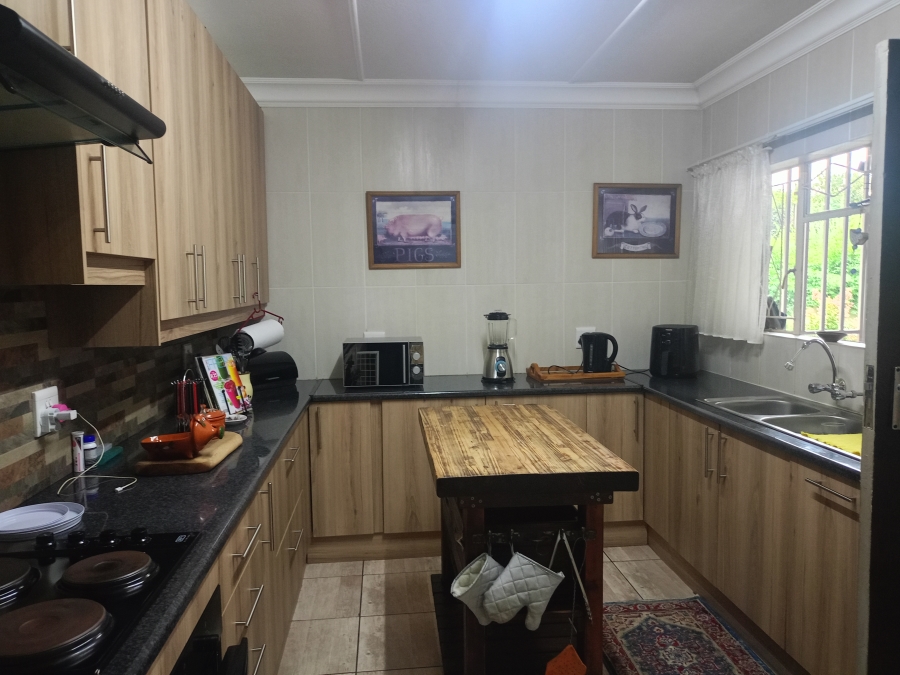 4 Bedroom Property for Sale in Sonland Park Gauteng