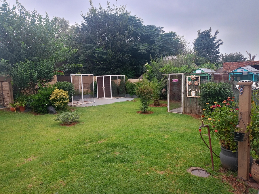 4 Bedroom Property for Sale in Sonland Park Gauteng