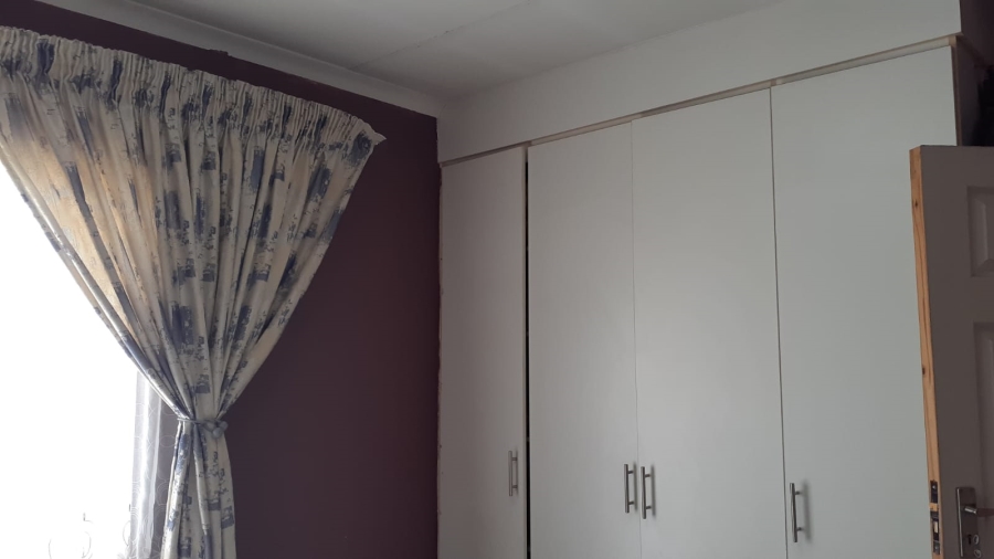 2 Bedroom Property for Sale in Vanderbijlpark CW 5 Gauteng