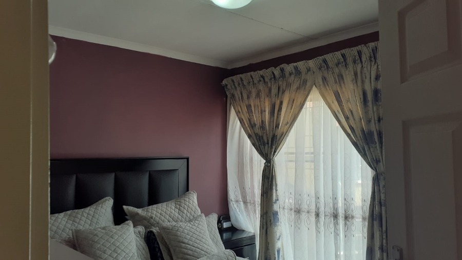 2 Bedroom Property for Sale in Vanderbijlpark CW 5 Gauteng