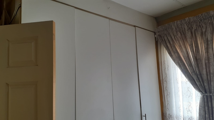 2 Bedroom Property for Sale in Vanderbijlpark CW 5 Gauteng