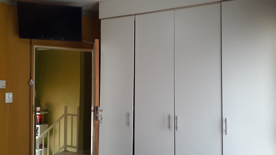 2 Bedroom Property for Sale in Vanderbijlpark CW 5 Gauteng