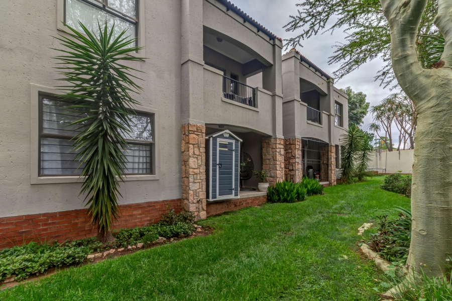 2 Bedroom Property for Sale in Broadacres Gauteng