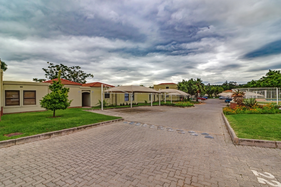 2 Bedroom Property for Sale in Broadacres Gauteng