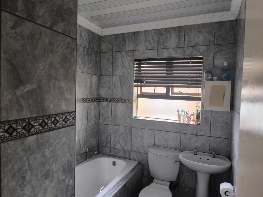 3 Bedroom Property for Sale in Elandspark Gauteng