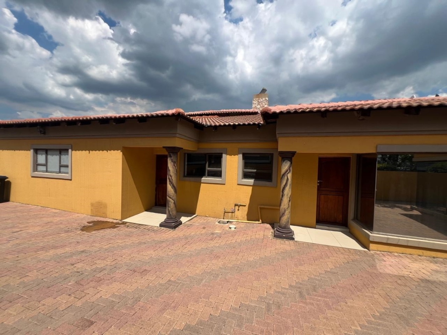 4 Bedroom Property for Sale in Eligwa Estate Gauteng