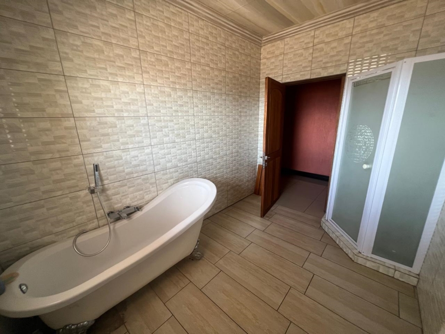 4 Bedroom Property for Sale in Eligwa Estate Gauteng