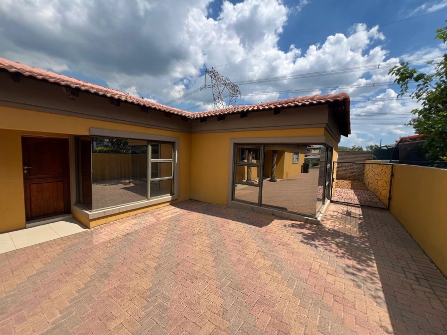 4 Bedroom Property for Sale in Eligwa Estate Gauteng