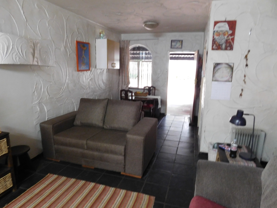 2 Bedroom Property for Sale in Queenswood Gauteng