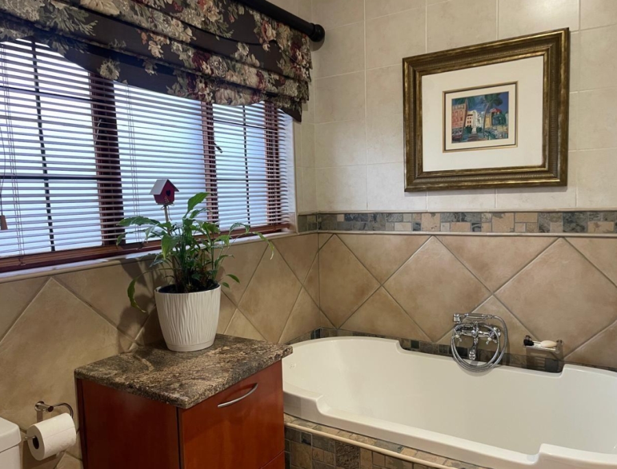 3 Bedroom Property for Sale in Monument Park Gauteng