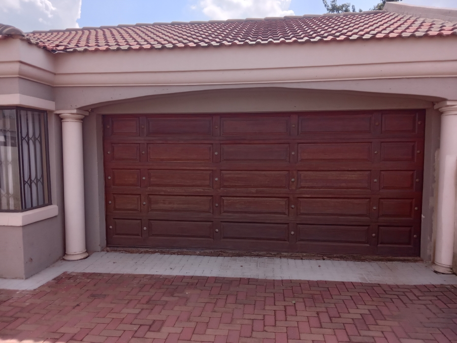 3 Bedroom Property for Sale in Vosloorus Ext 6 Gauteng