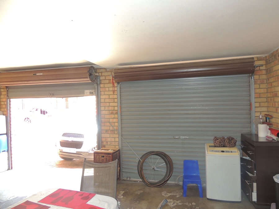 3 Bedroom Property for Sale in Elandspark Gauteng