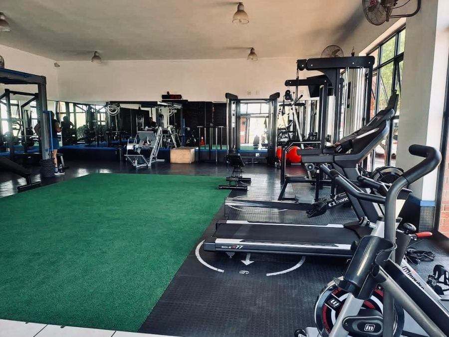 1 Bedroom Property for Sale in Oakdene Gauteng