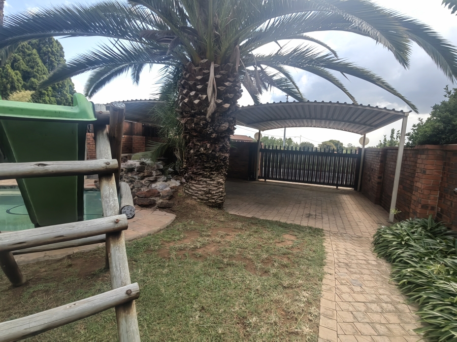 4 Bedroom Property for Sale in Ferryvale Gauteng