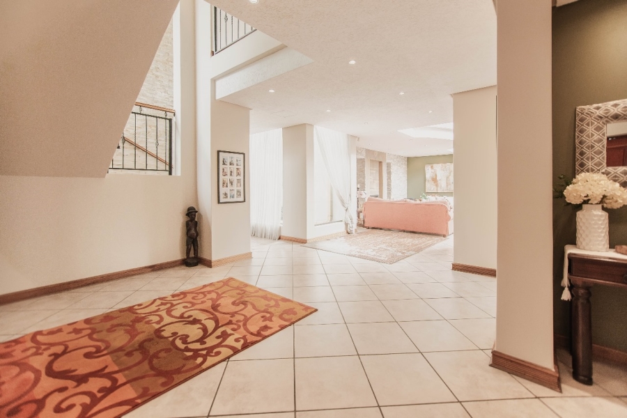 5 Bedroom Property for Sale in Dowerglen Ext 4 Gauteng