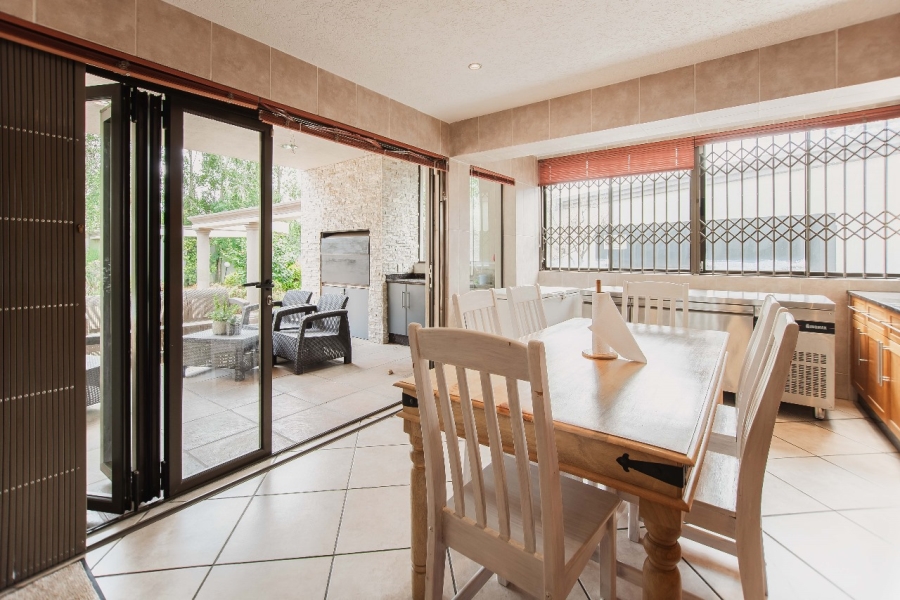 5 Bedroom Property for Sale in Dowerglen Ext 4 Gauteng