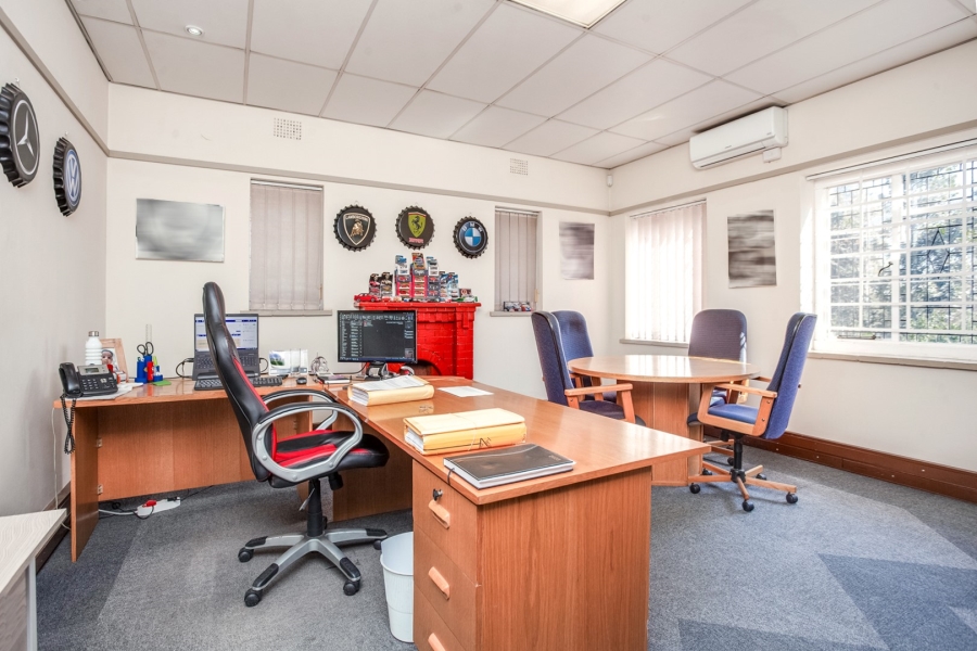 9 Bedroom Property for Sale in Saxonwold Gauteng