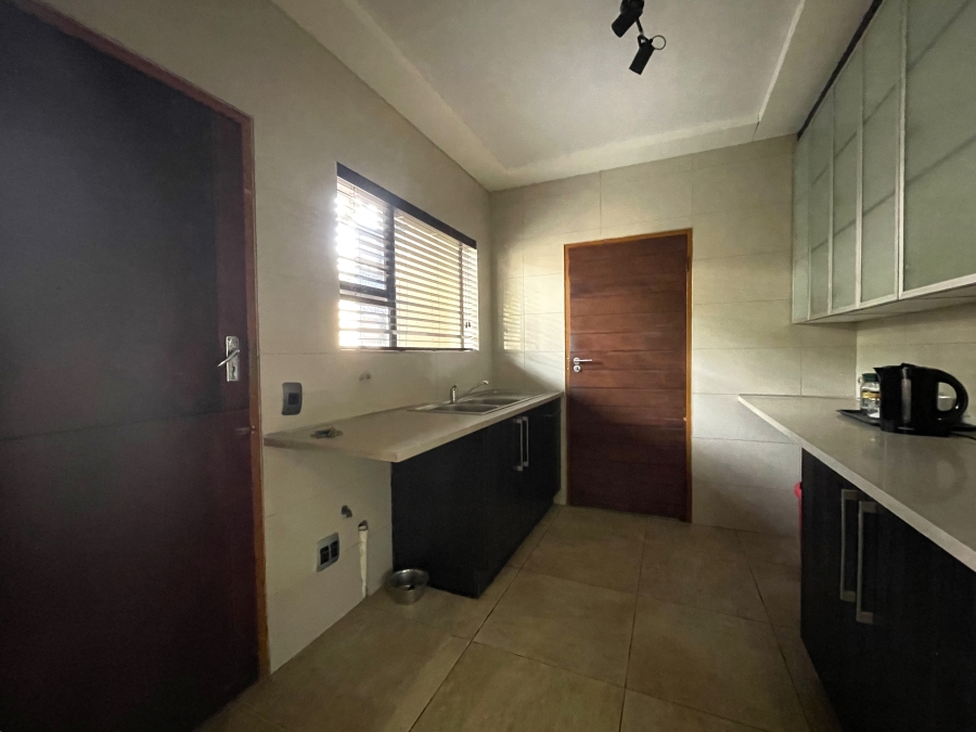 4 Bedroom Property for Sale in Brooklyn Gauteng