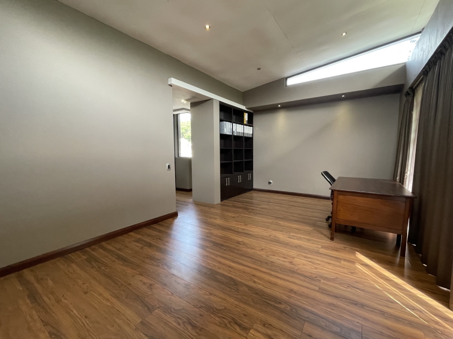 4 Bedroom Property for Sale in Brooklyn Gauteng
