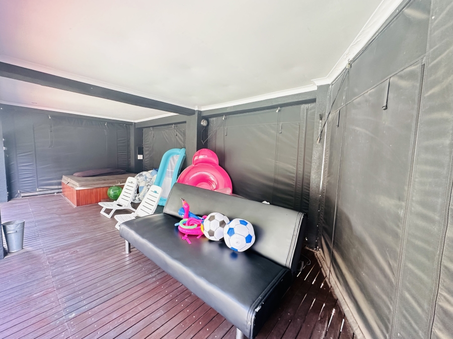 3 Bedroom Property for Sale in Selection Park Gauteng