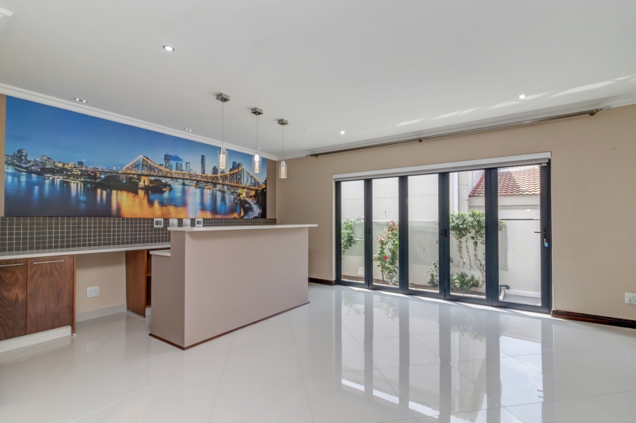 4 Bedroom Property for Sale in Broadacres Gauteng