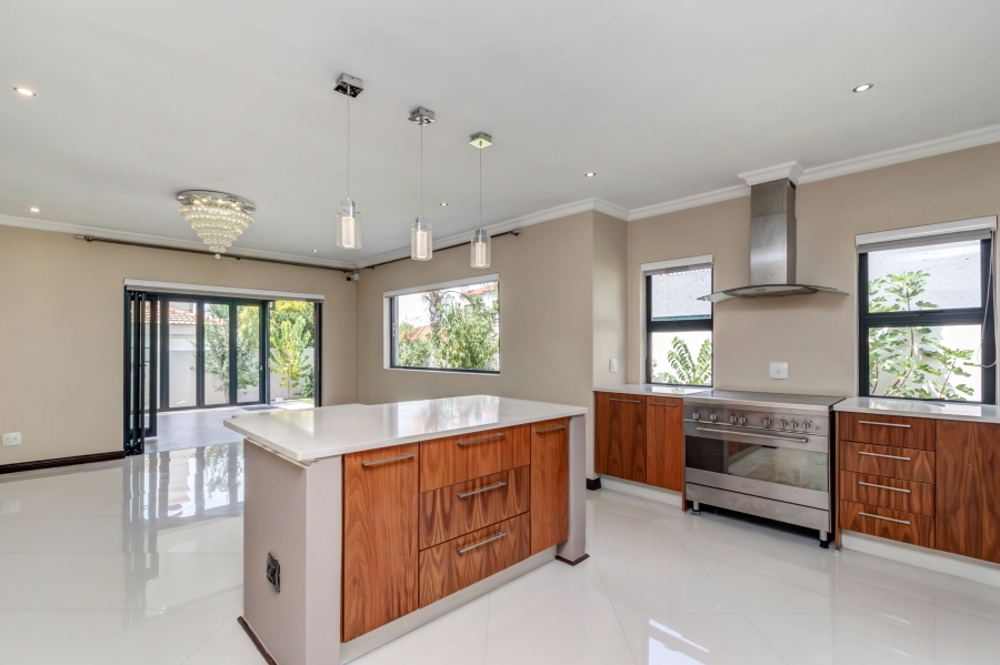 4 Bedroom Property for Sale in Broadacres Gauteng