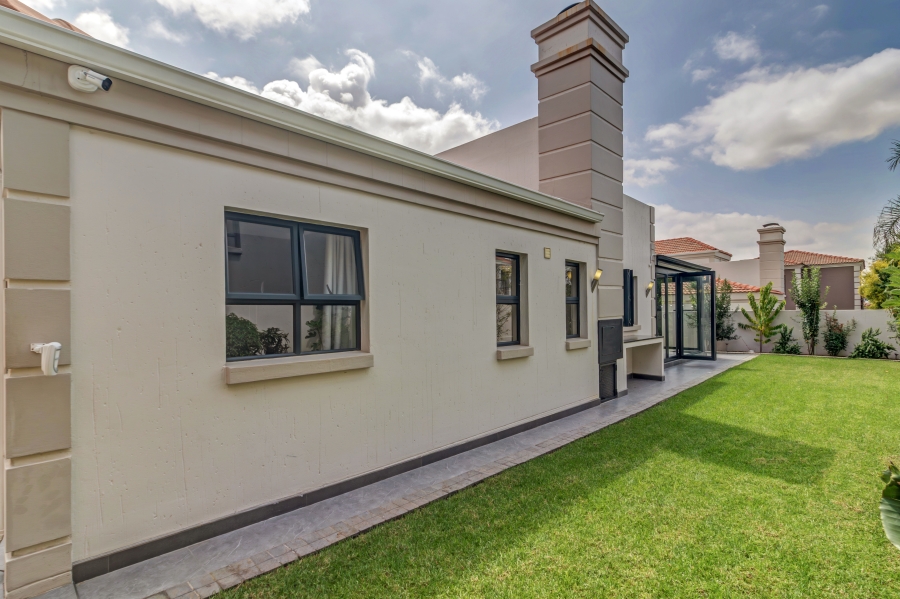 4 Bedroom Property for Sale in Broadacres Gauteng