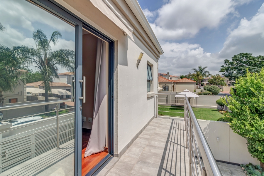 4 Bedroom Property for Sale in Broadacres Gauteng