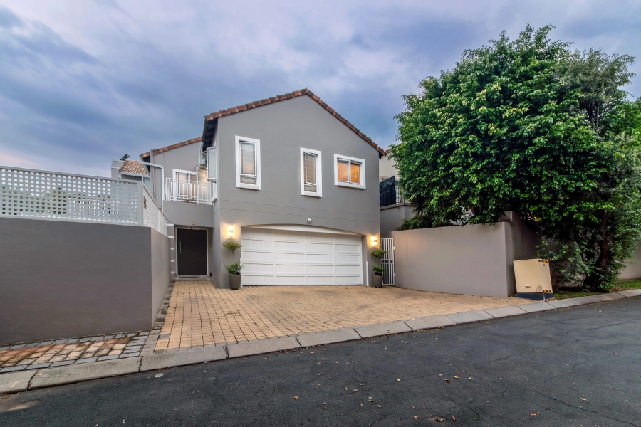 4 Bedroom Property for Sale in Broadacres Gauteng