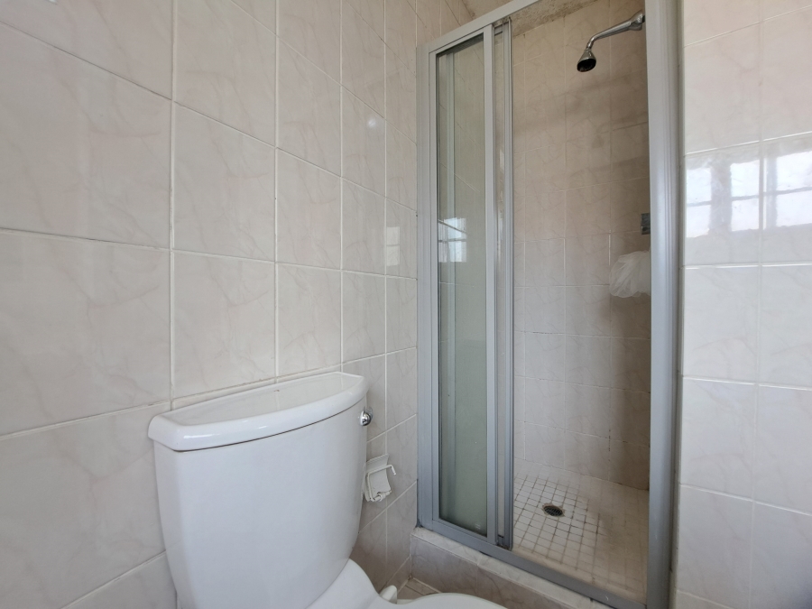 1 Bedroom Property for Sale in Sandown Gauteng