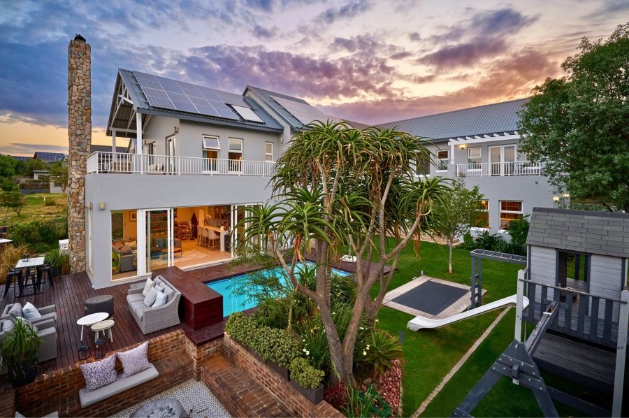 5 Bedroom Property for Sale in Waterfall Country Estate Gauteng