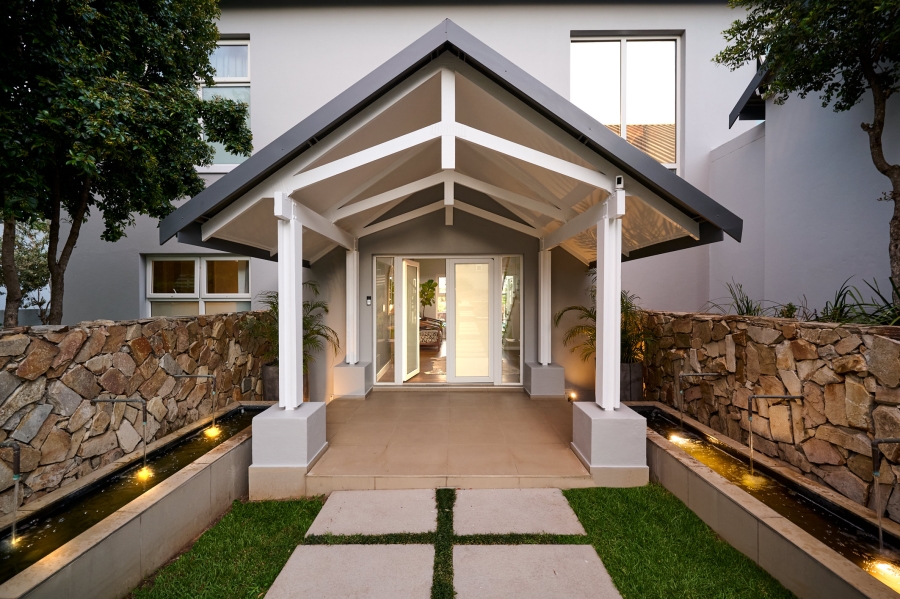 5 Bedroom Property for Sale in Waterfall Country Estate Gauteng