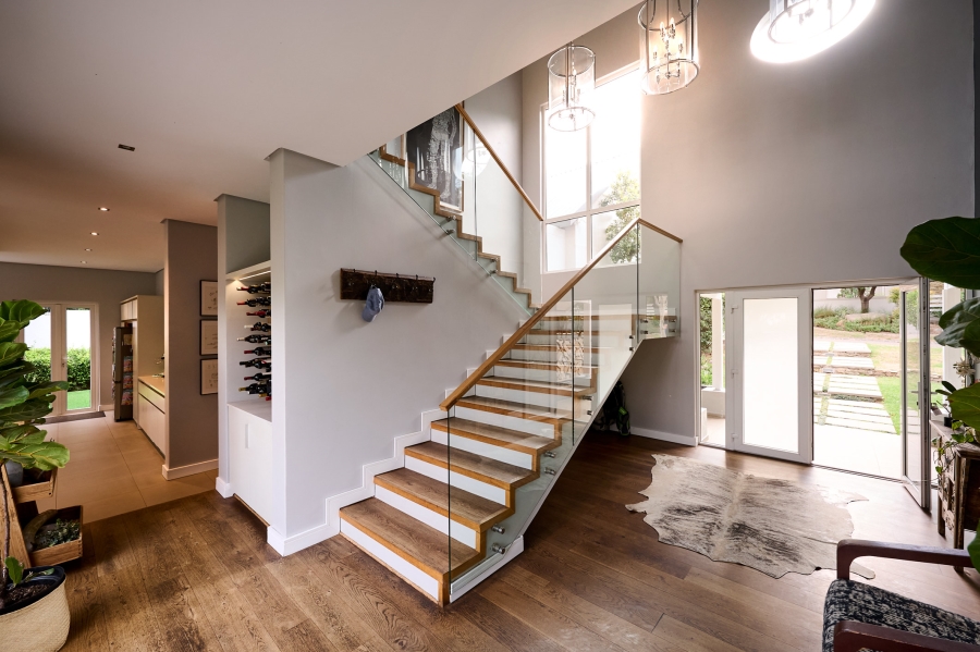 5 Bedroom Property for Sale in Waterfall Country Estate Gauteng