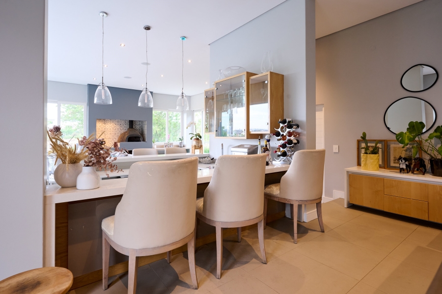 5 Bedroom Property for Sale in Waterfall Country Estate Gauteng