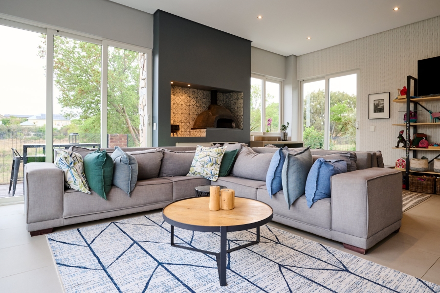 5 Bedroom Property for Sale in Waterfall Country Estate Gauteng