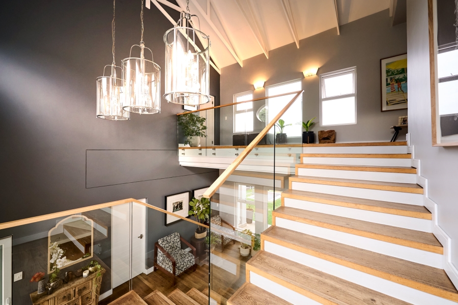 5 Bedroom Property for Sale in Waterfall Country Estate Gauteng