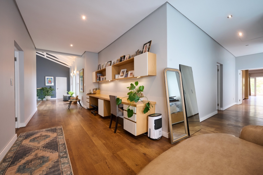 5 Bedroom Property for Sale in Waterfall Country Estate Gauteng