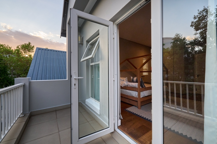 5 Bedroom Property for Sale in Waterfall Country Estate Gauteng